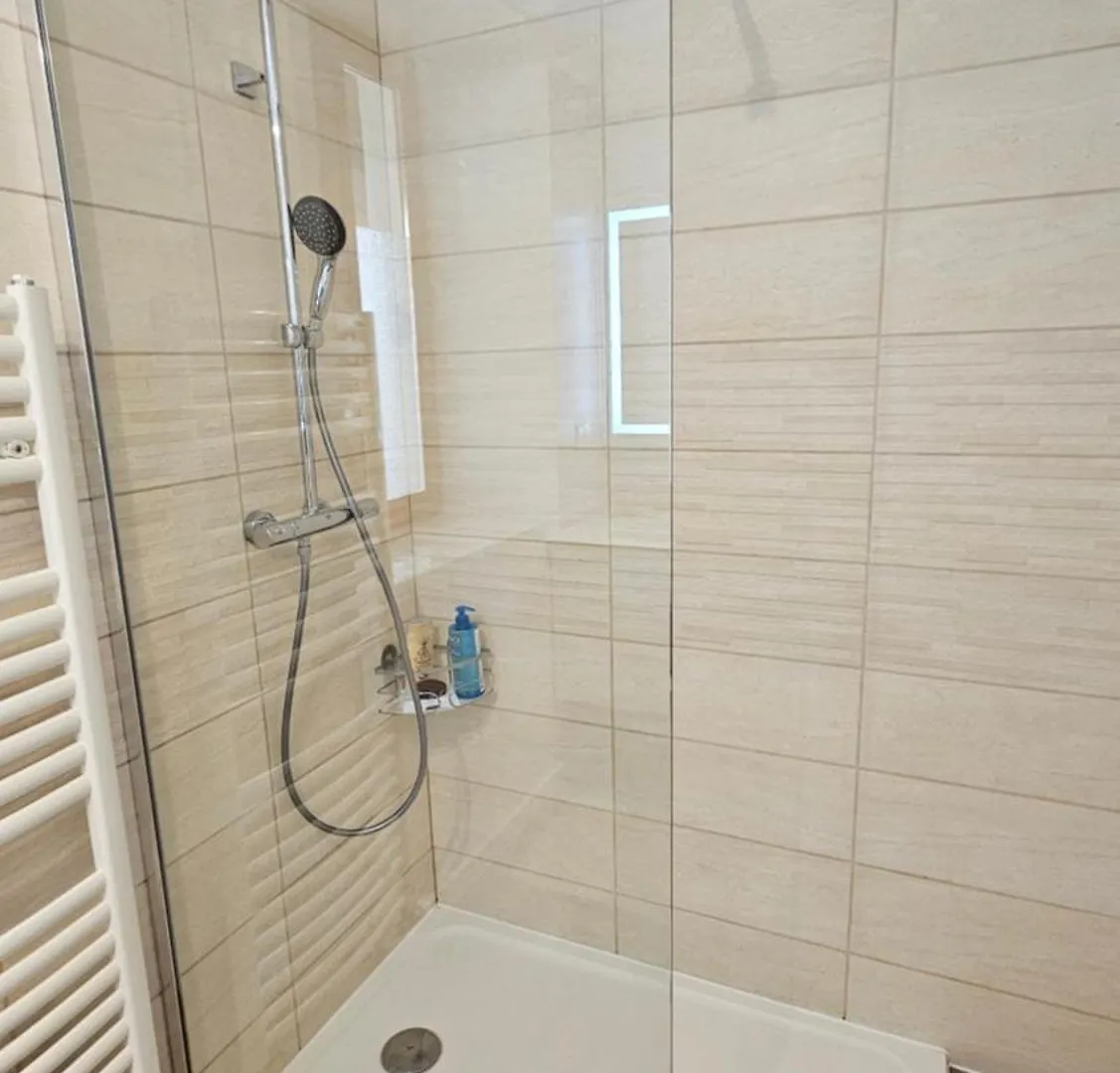 Apartment 2 Pieces Entierement Renoves Proche Du Lac Veyrier-du-Lac